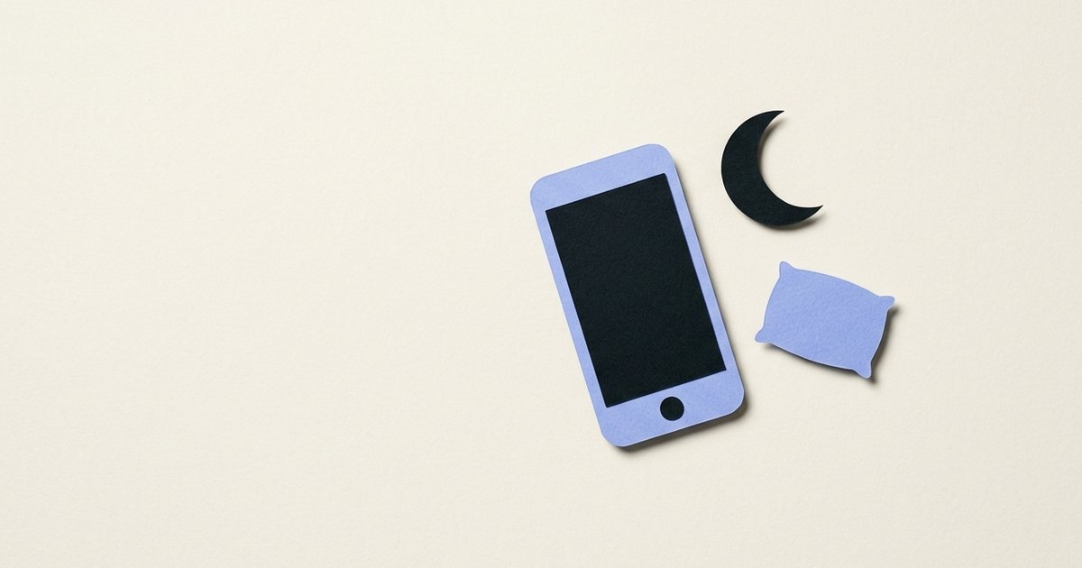 Does a Phone Before Bed Actually Ruin Your Child's Sleep